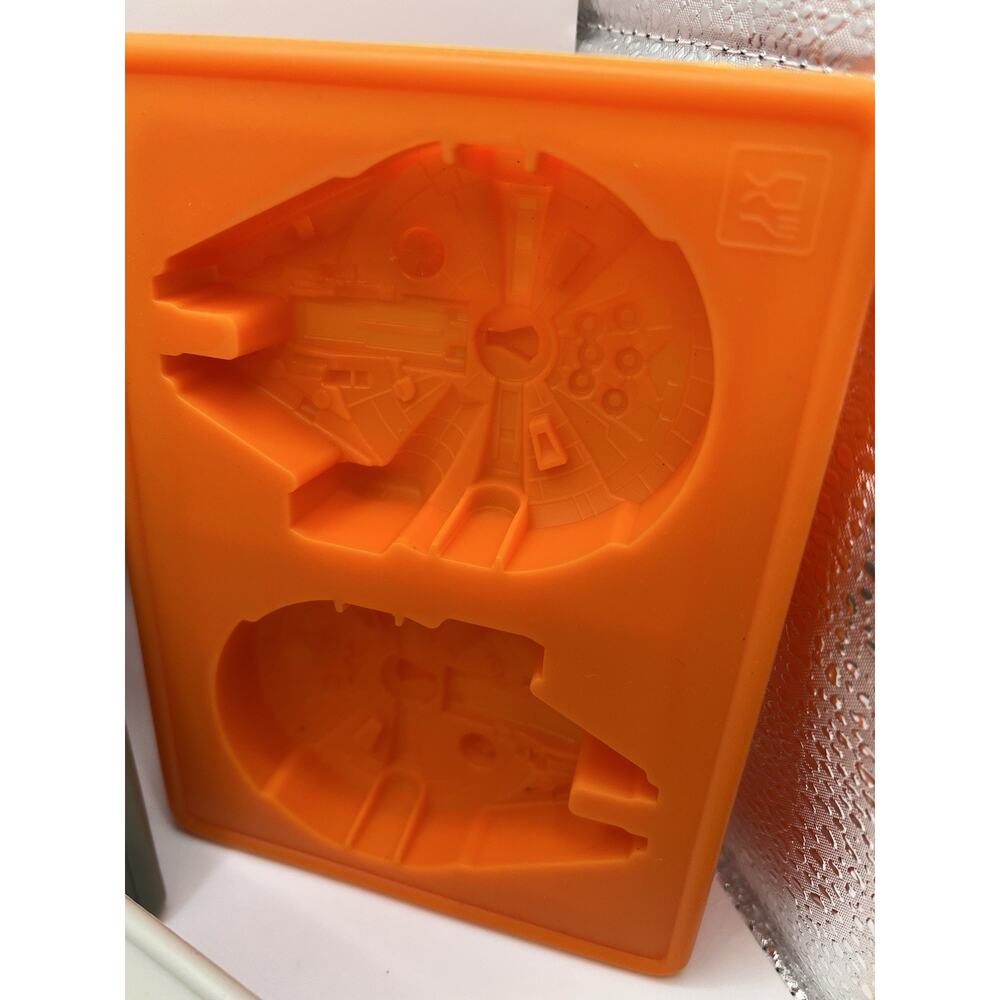 Lot Of 6 STAR WARS Silicone Ice Trays Baking Molds Chocolate Jello Candy Molds - Picture 4 of 10